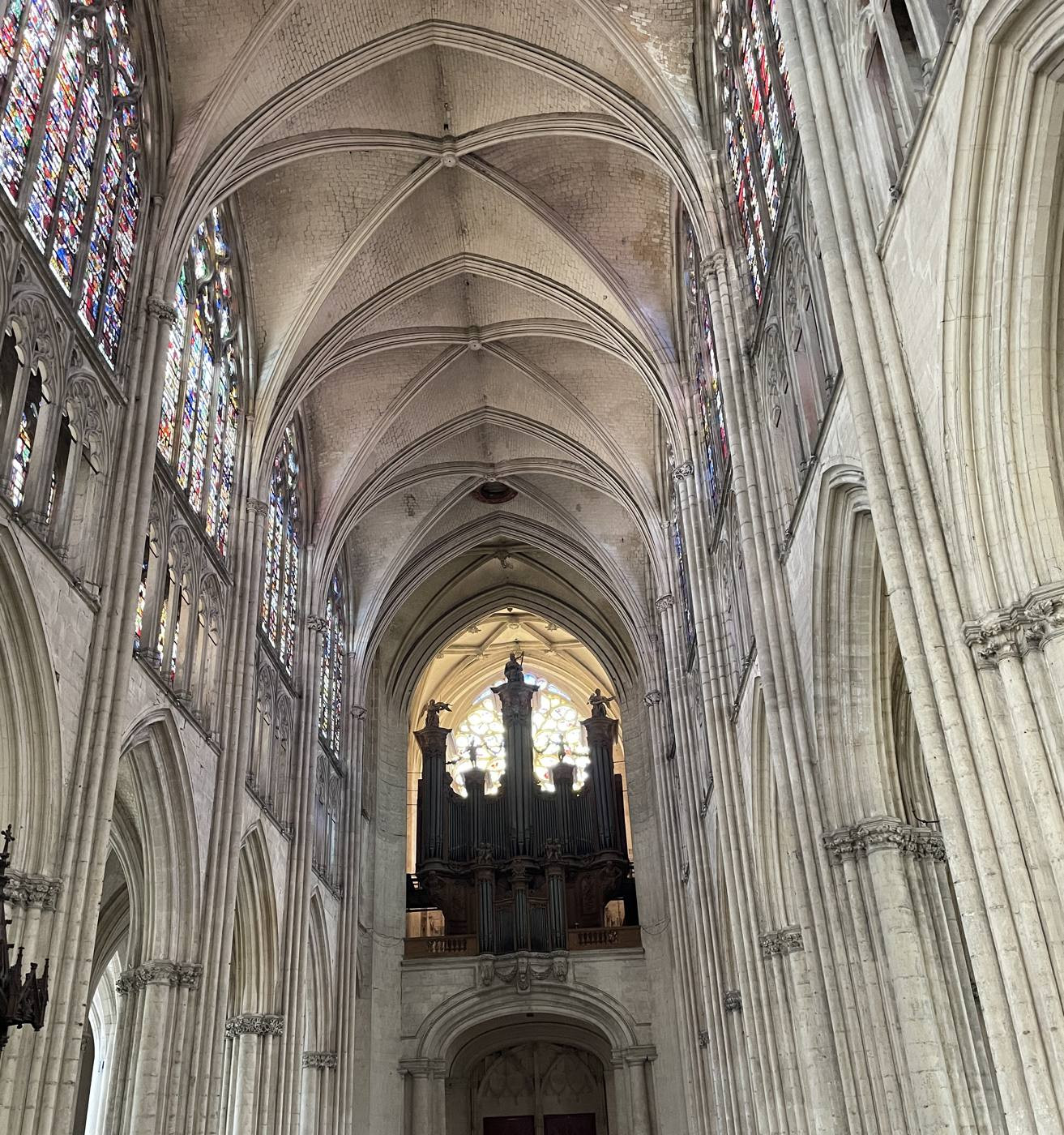 Autre vue : La nef